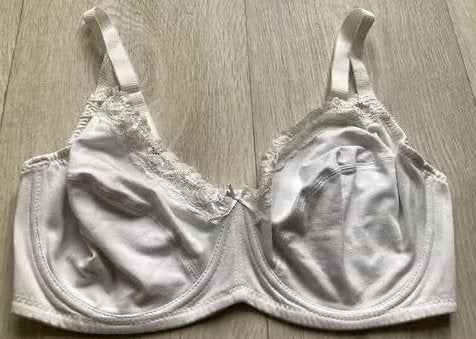 Witte beugel BH maat 100F van de wibra, Kleding | Dames, Wibra, Ophalen of Verzenden, Wit, BH