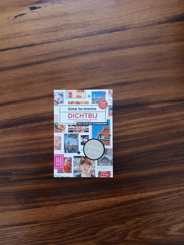 Time to Momo- Dichtbij, Boeken, Reisgidsen, Overige merken, Fiets- of Wandelgids, Nieuw, Ophalen of Verzenden