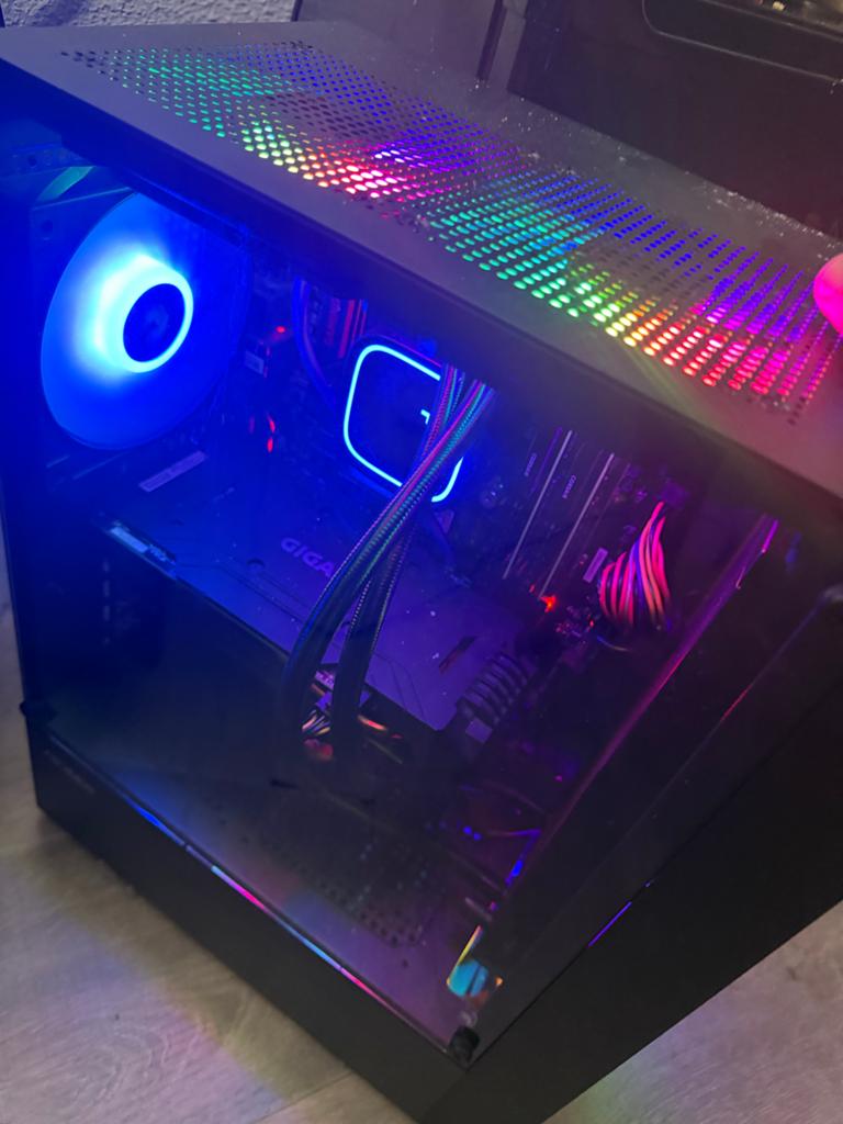Mooie goede gaming pc draait soepel de   Games, Gebruikt, 32 GB, Ophalen of Verzenden, Gaming