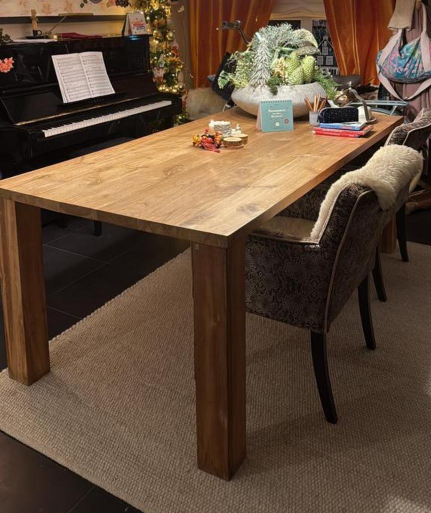 Massief eiken tafel, Huis en Inrichting, Tafels | Eettafels, 200 cm of meer, Zo goed als nieuw, Rechthoekig, 50 tot 100 cm