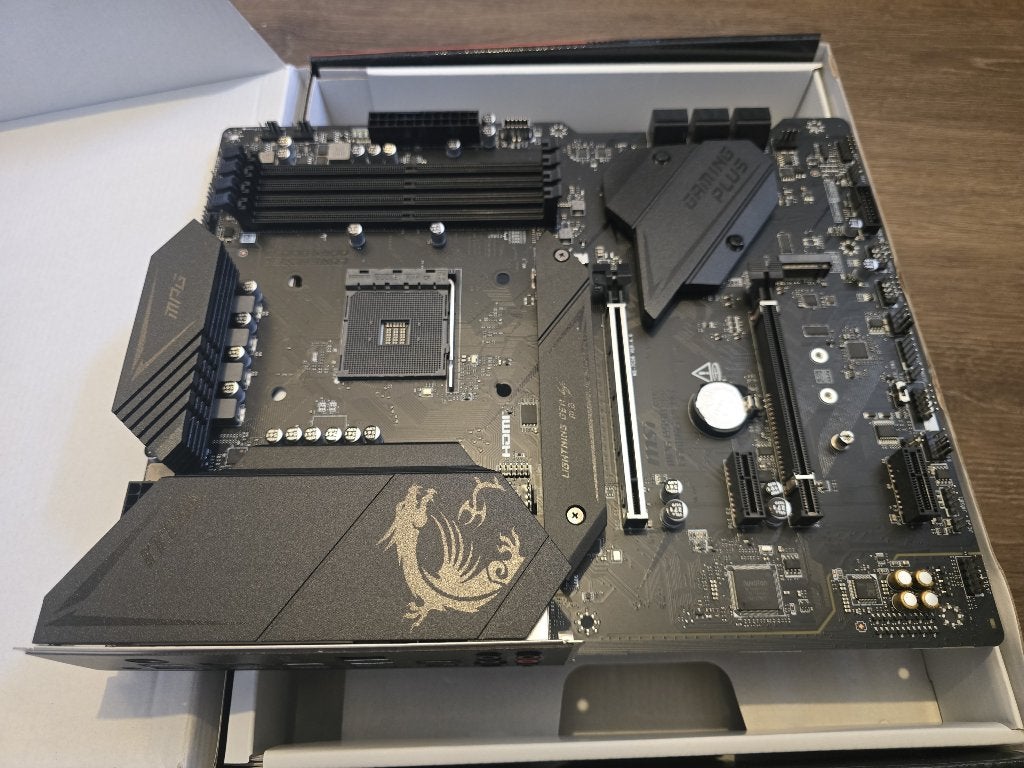 MSI MPG B550 gaming plus - Weinig gebruikt, Computers en Software, Moederborden, DDR4, Ophalen of Verzenden, Zo goed als nieuw