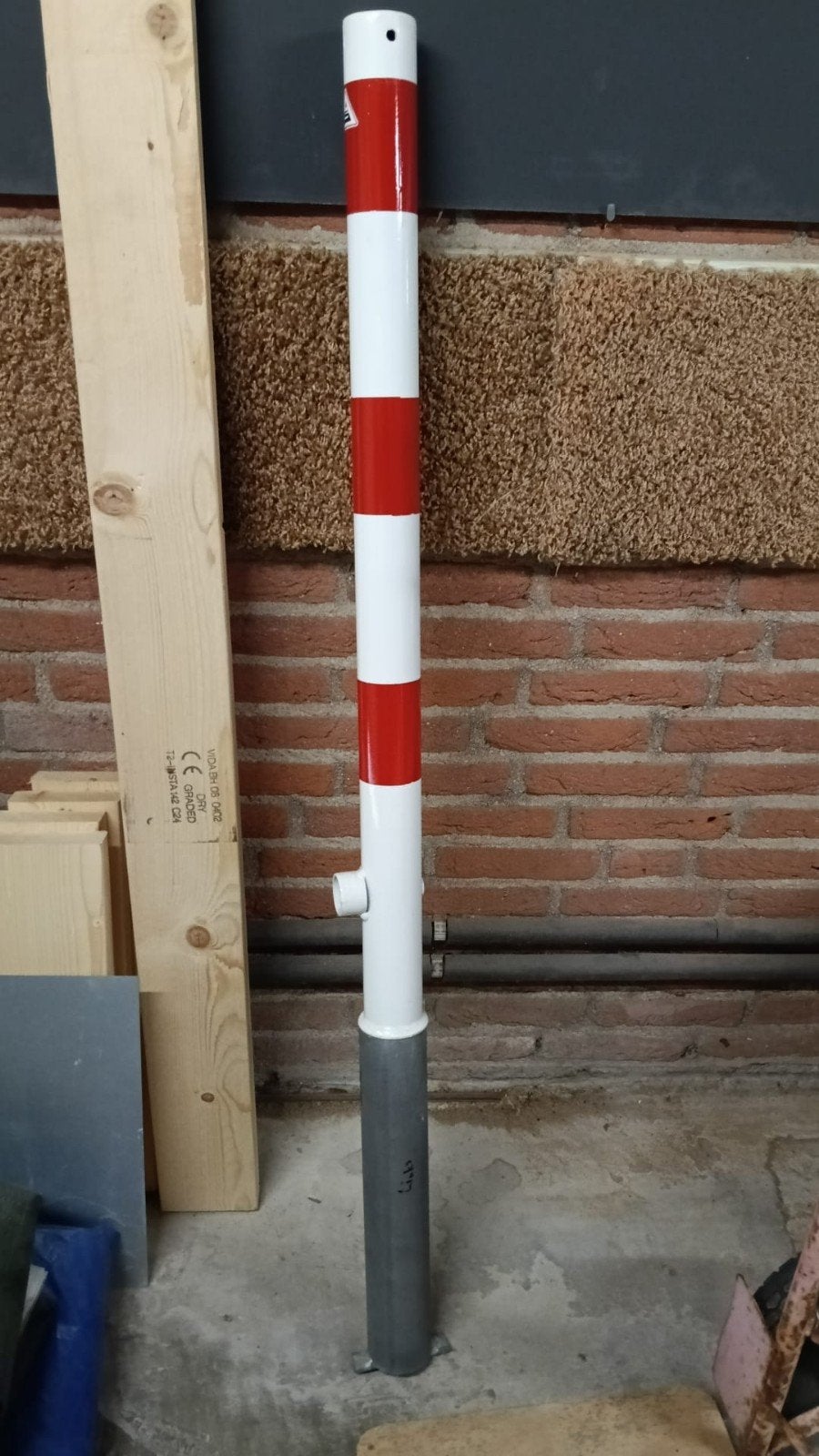 Verkeerspaal rood-wit, afzetpaal, Ophalen of Verzenden, Nieuw
