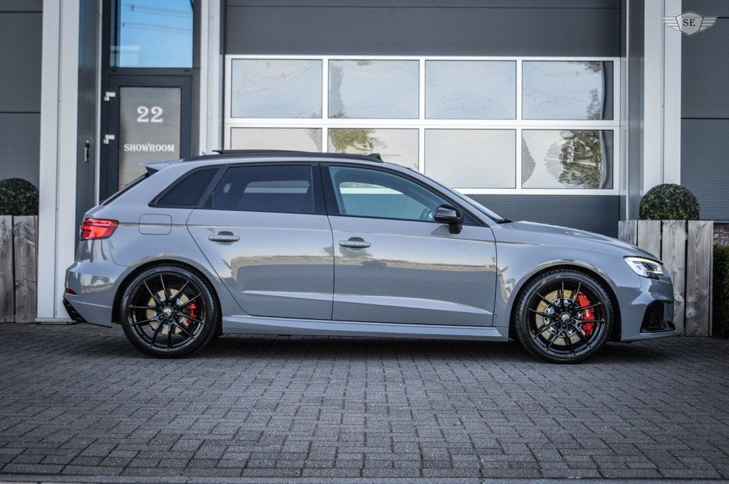Audi RS3 Sportback 2.5 TFSI RS3|QUATTRO|PANO|ACC|B&O|*NIEUWS, Automaat, Gebruikt, RS3, Leder