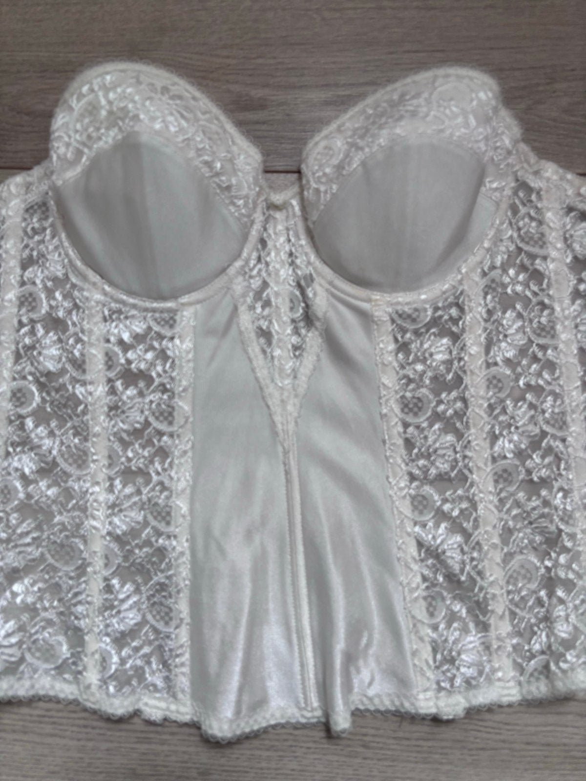 Mooi ivoorwit kanten corset, maat 80B, Ophalen of Verzenden, Wit, Body of Korset