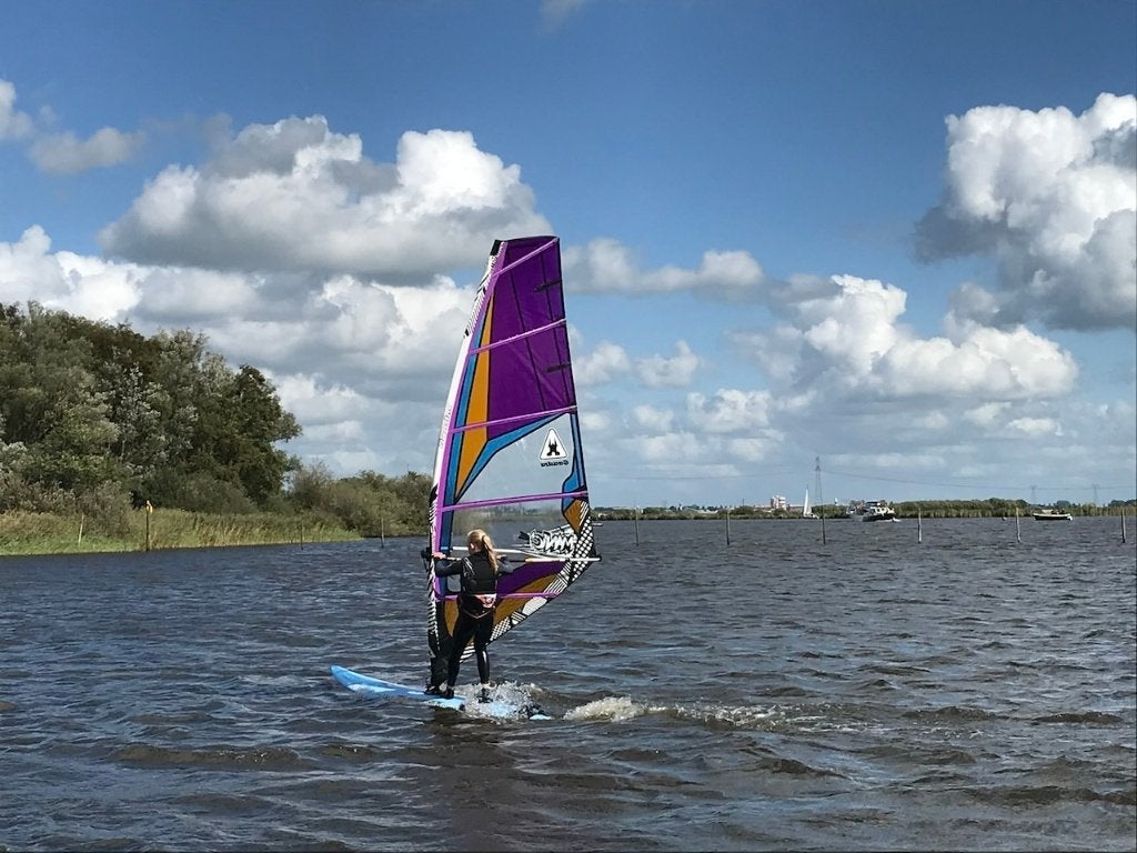 Complete Windsurf Set: 2 Planken, 2 Zeilen, Mast, Giek, Ophalen, 250 tot 300 cm, Gebruikt, 3.5 tot 5 m²