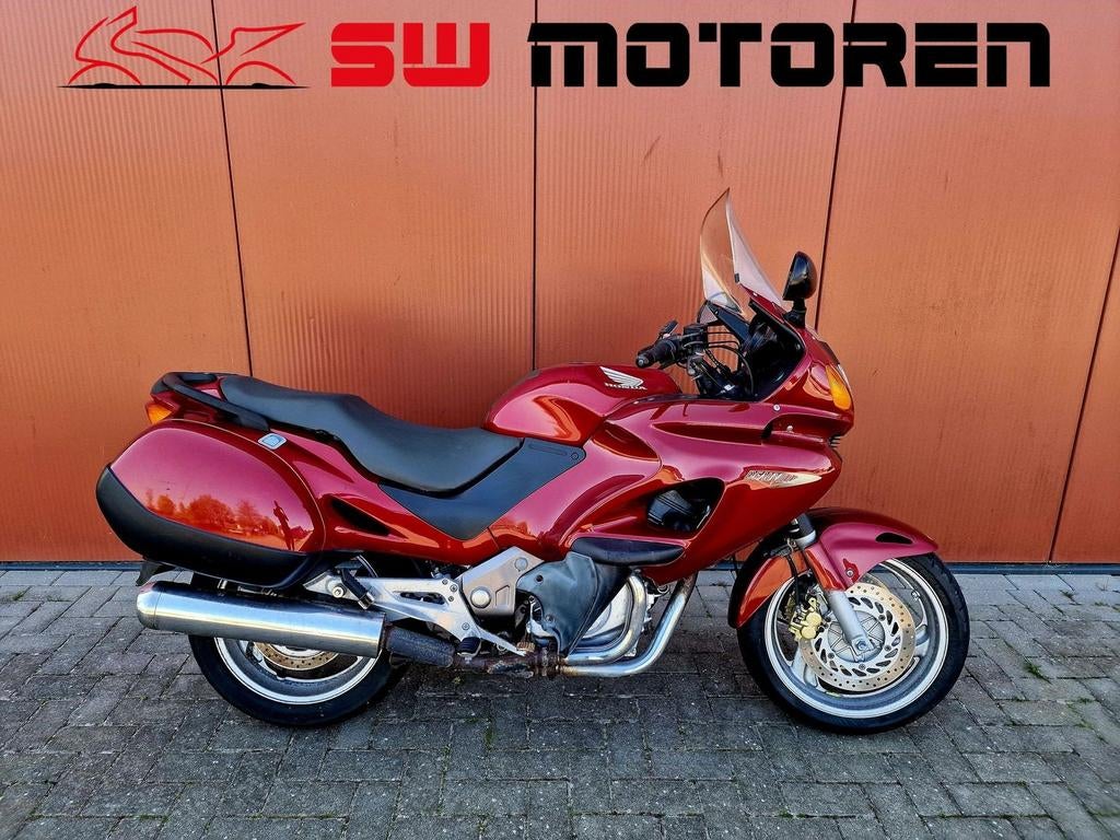 HONDA NT650V DEAUVILLE, NL MOTOR. NT 650, 2 cilinders, HONDA, Motorrijbewijs A, Bedrijf