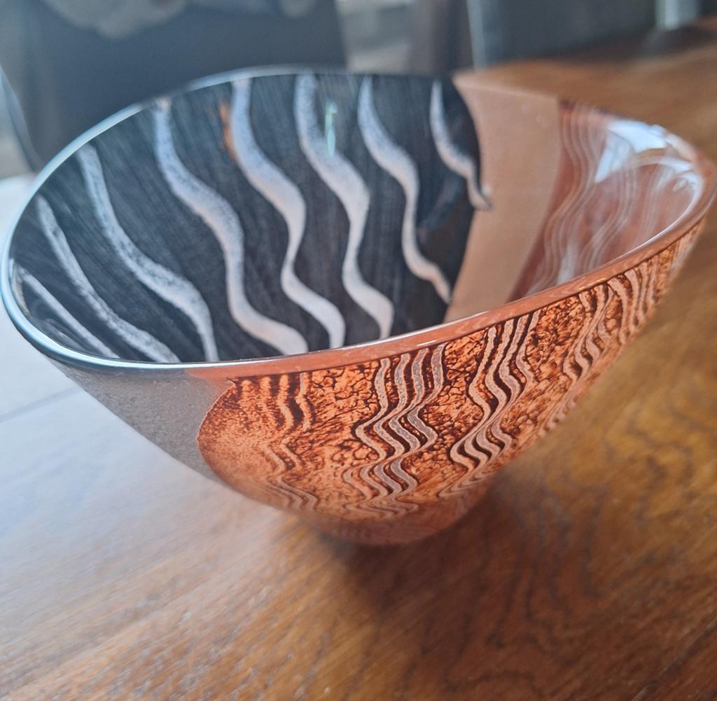 Kosta Boda Tonga Glazen Kunstschaal (Monica Backström), Ophalen of Verzenden