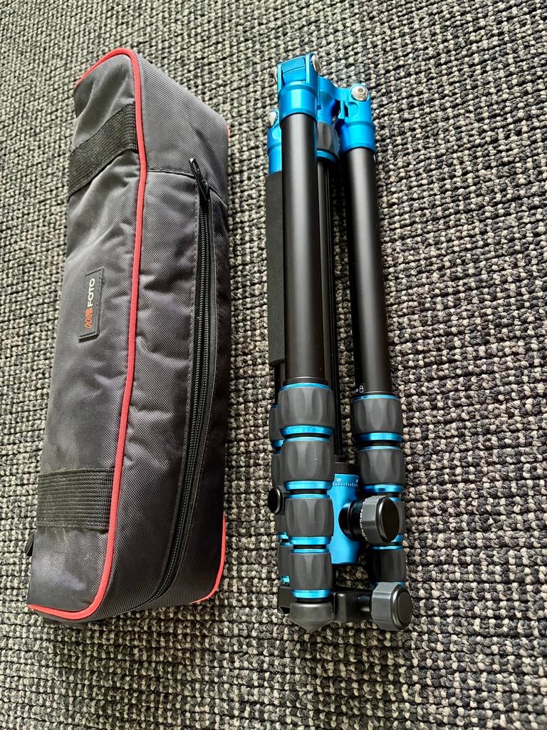 MeFoto A1350, Zo goed als nieuw, 150 tot 175 cm, Met balhoofd, Ophalen of Verzenden