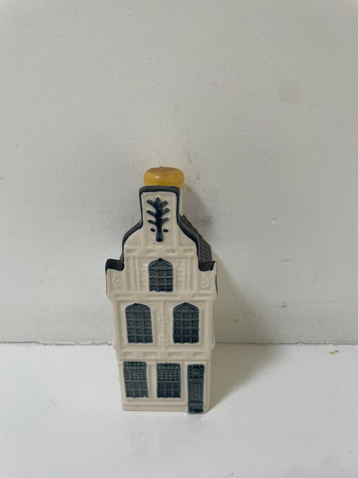 Klm huisje nummer 24, Verzenden, Zo goed als nieuw
