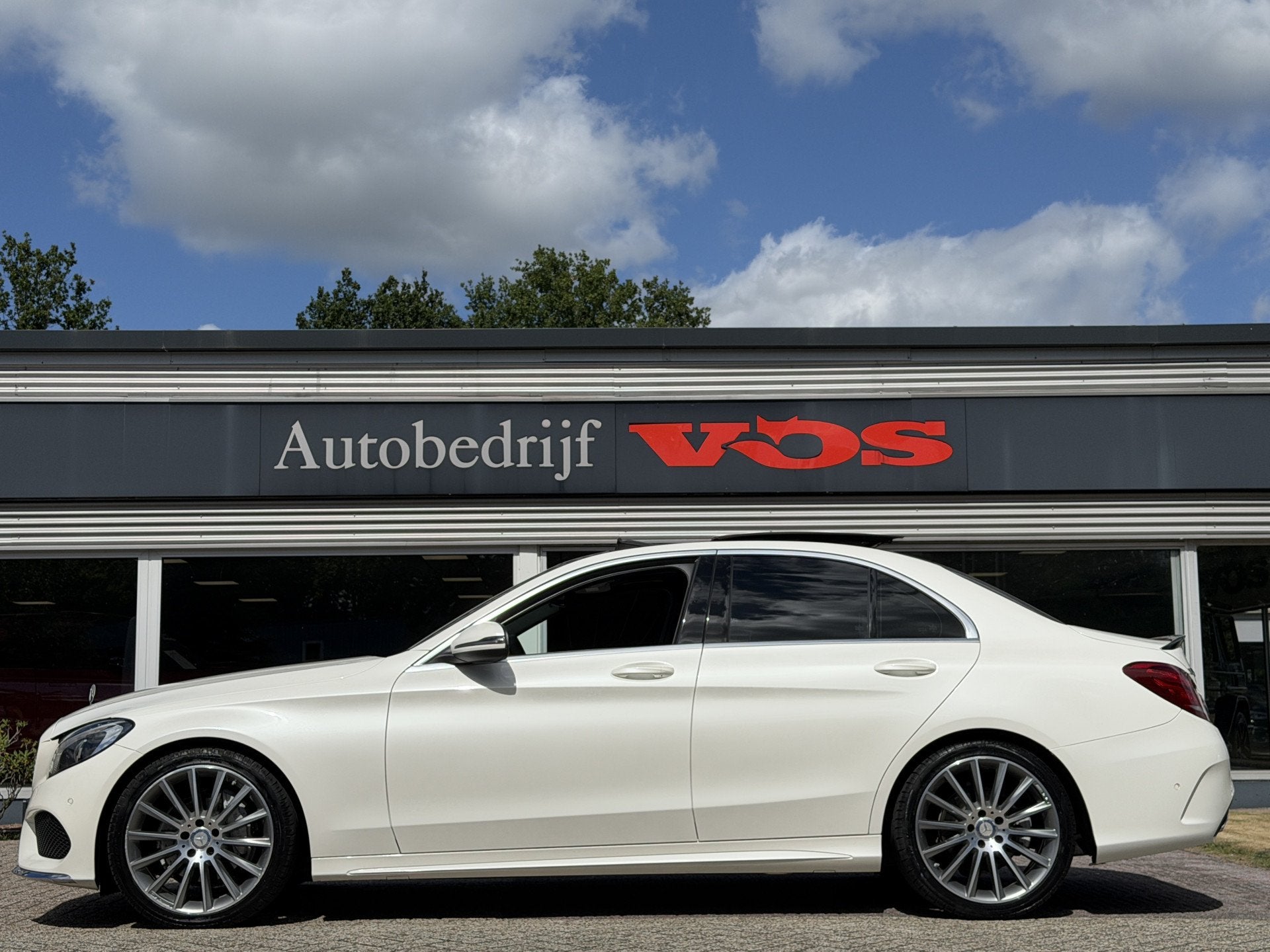 Mercedes-Benz C-Klasse 180 | AMG-Line | Panodak | Leder | Tr, Automaat, Met garantie (alle), Wit, Bedrijf