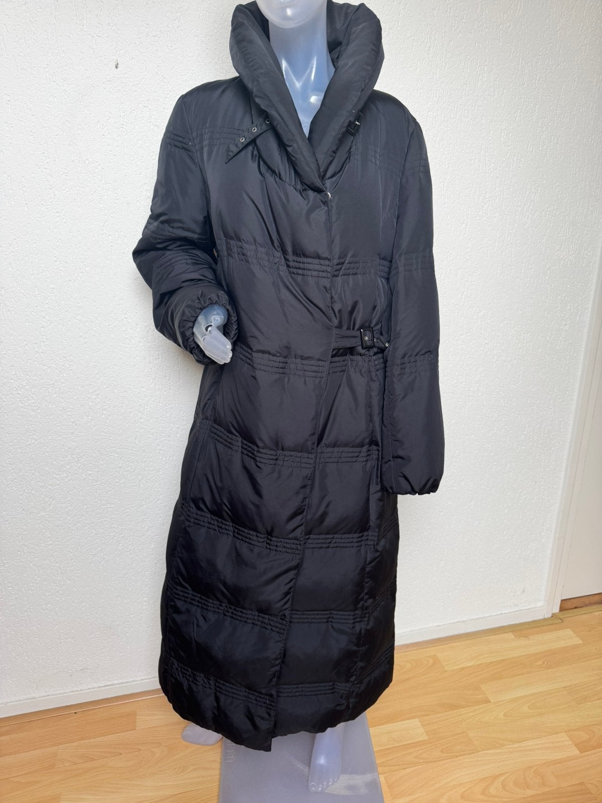 Claudia Strater / Maura zwarte lange dons jas - 44, Kleding | Dames, Verzenden, Zo goed als nieuw, Maat 42/44 (L), Zwart