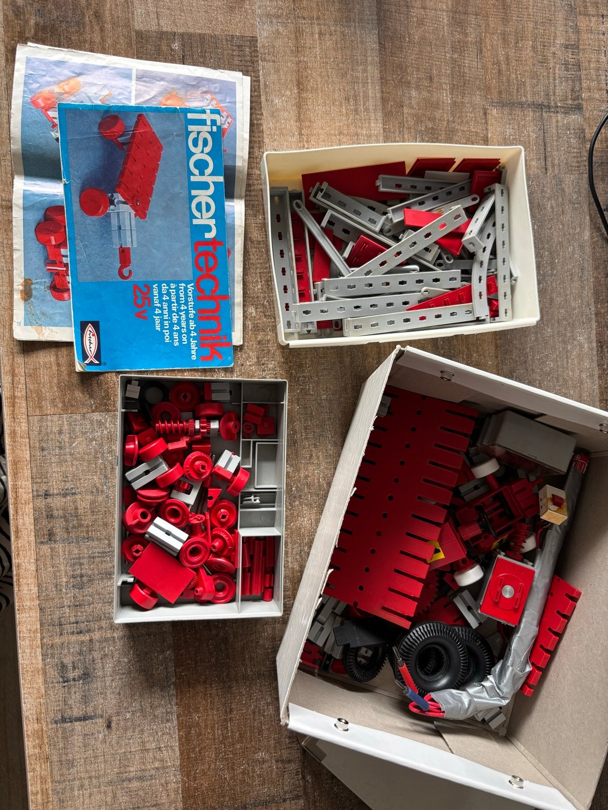 Vintage Fischertechnik 25V Bouwdoos met Handleiding, Kinderen en Baby's, Speelgoed | Bouwstenen, Ophalen of Verzenden, Gebruikt