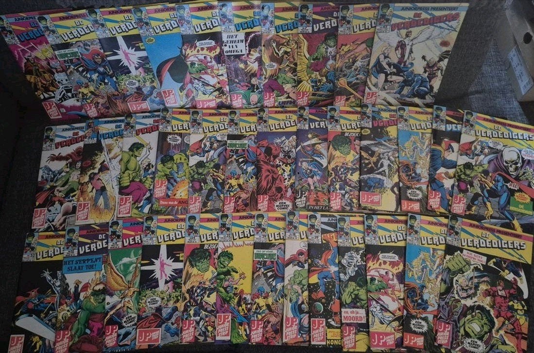 35 Marvels De Verdedigers comics Junior Press JP, Meerdere stripboeken, Ophalen of Verzenden, Gelezen