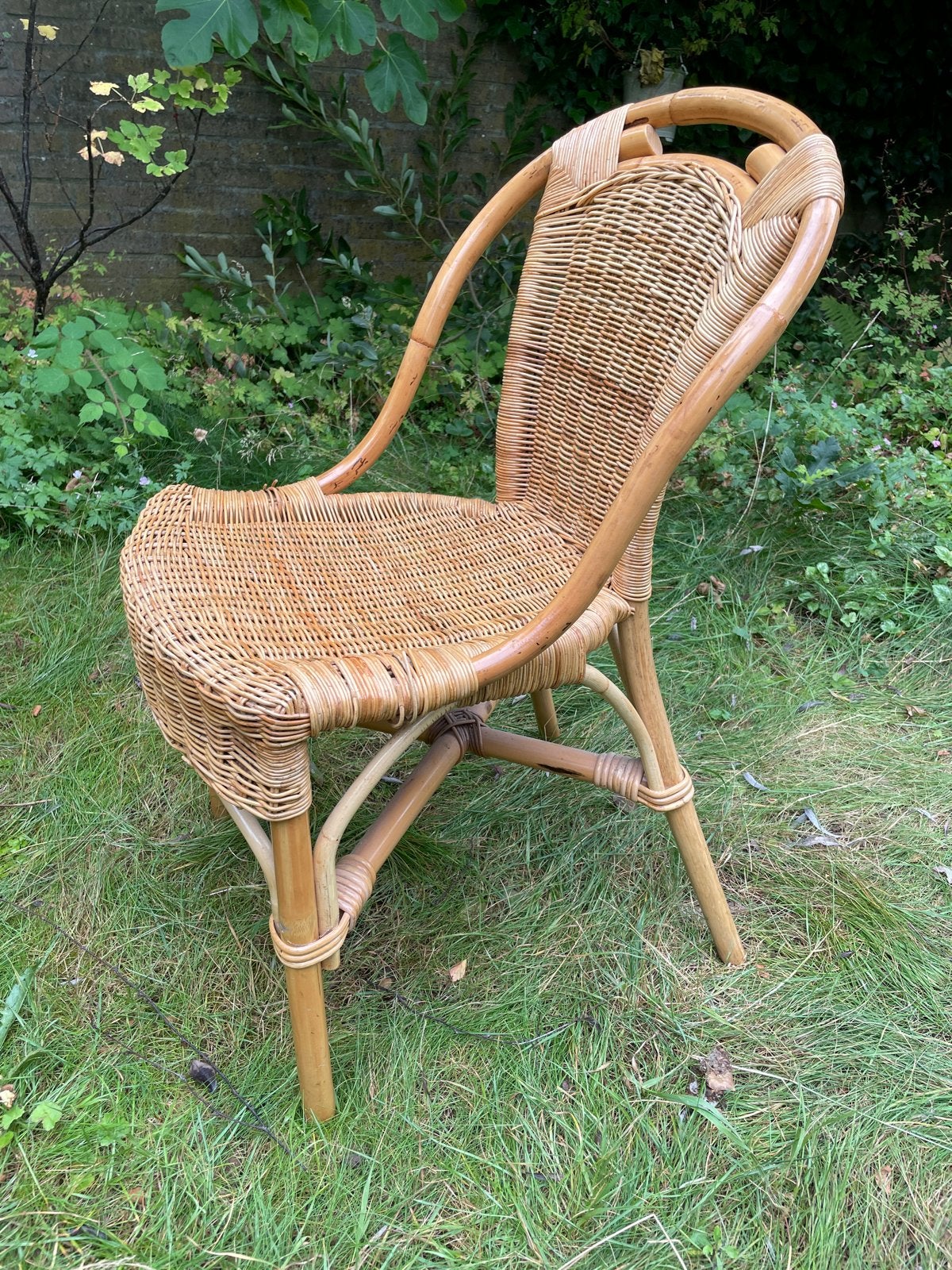 Comfortabele rieten stoel, Huis en Inrichting, Stoelen, Ophalen, Gebruikt, Bruin, Riet of Rotan