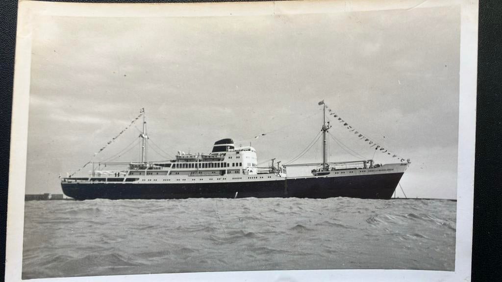 Prins der Nederlanden '57 KNSM  Engeland anker, Verzamelen, Scheepvaart, Ophalen of Verzenden, Zo goed als nieuw, Kaart, Foto of Prent