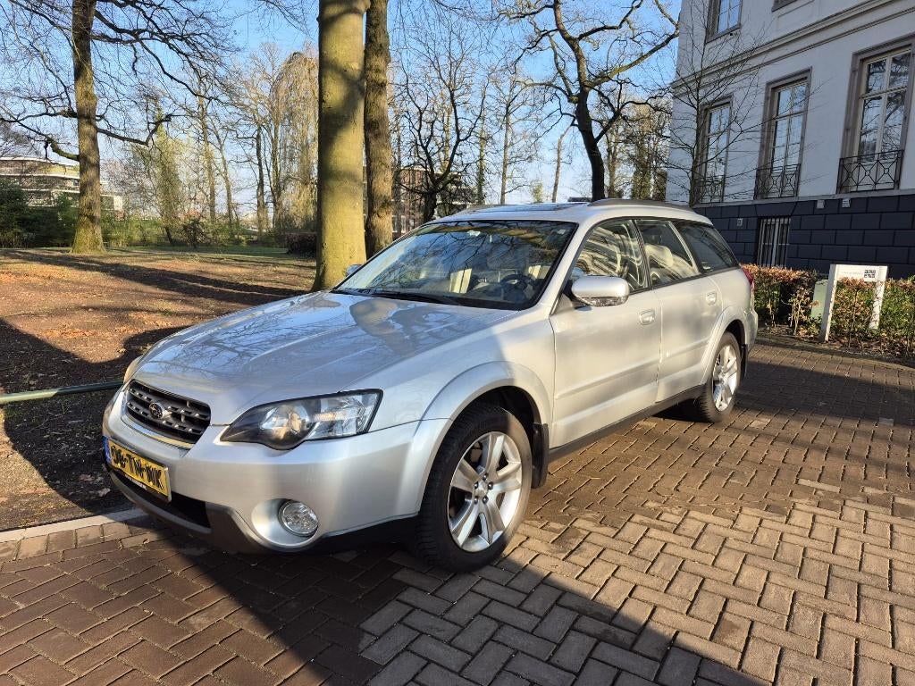 Subaru Outback (Legacy) 2006 3.0 6 cilinder - One of a kind!, Auto's, Subaru, Automaat, Beige, 1520 kg, Stationwagon