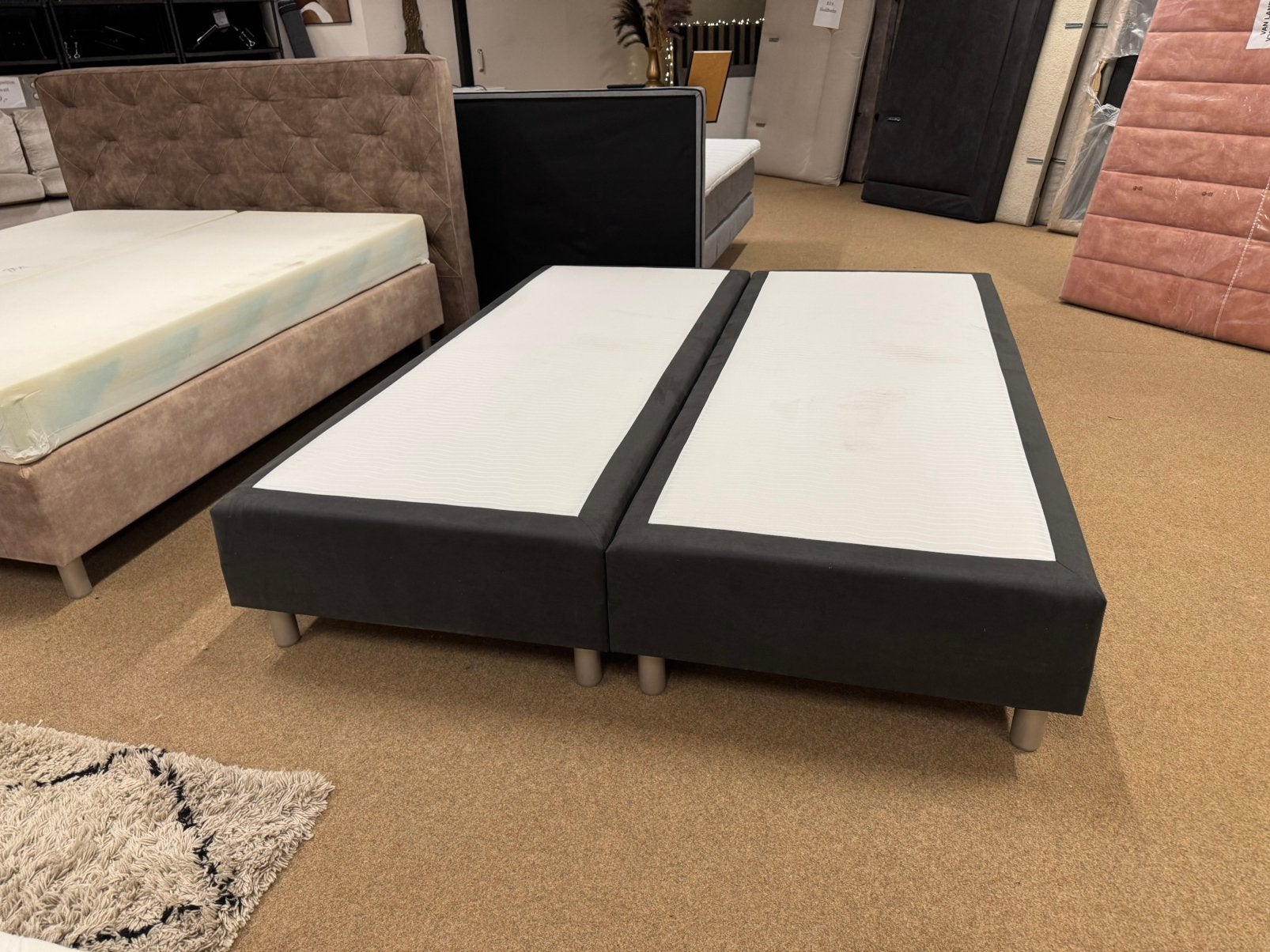 Boxspring 2x Onderstel 180x220cm Zwart Direct/Leverbaar, Ophalen, #Boxspring#Grijs#220#Stof#Bedden#2-Persoons, Zwart, Mwonenenslapen