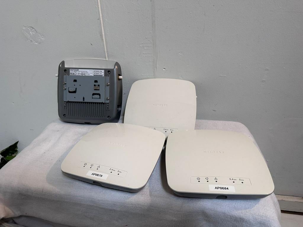 4x netgear access points wac 720, Computers en Software, Accesspoints, Ophalen