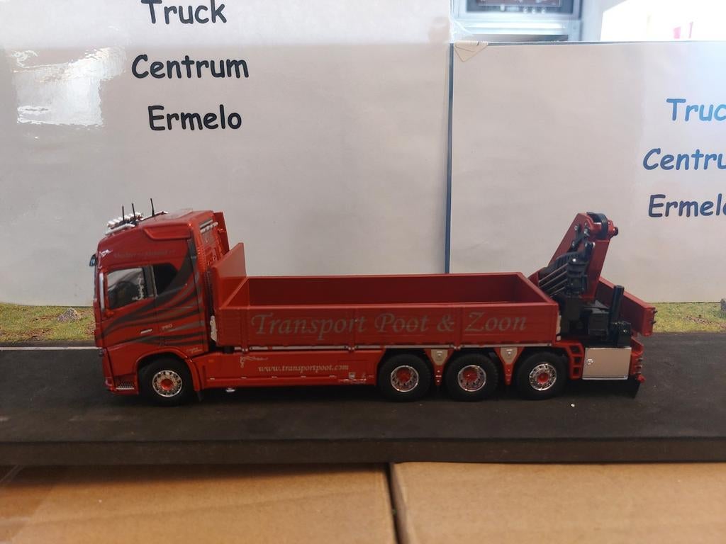 Poot & Zoon
Volvo FH04 8x4 motorwagen met kraan, Ophalen of Verzenden, Nieuw, Bus of Vrachtwagen, Tekno