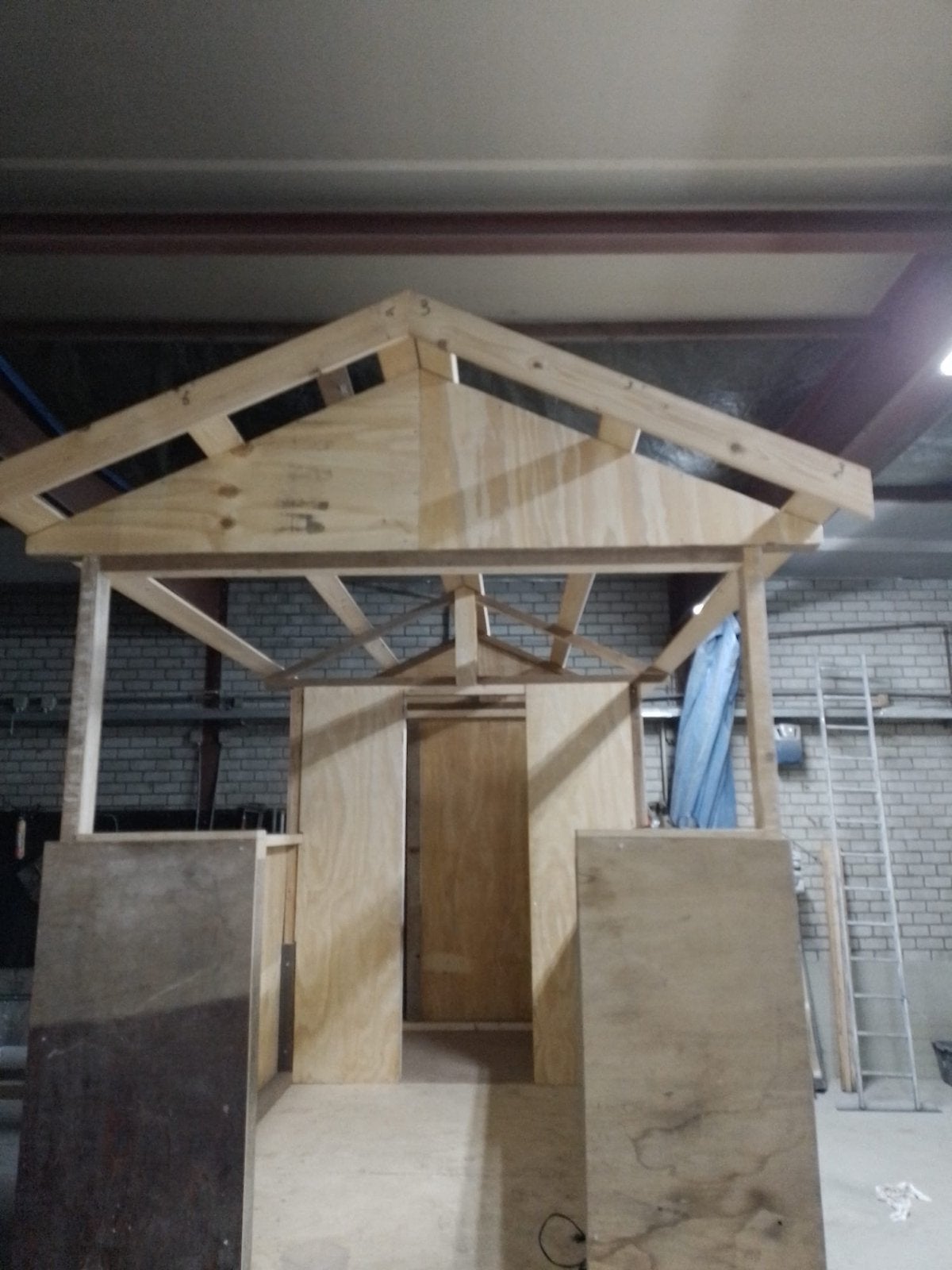 Carnavalswagen in opbouw - Uniek project, Ophalen, Gebruikt, Meerkleurig, Hout
