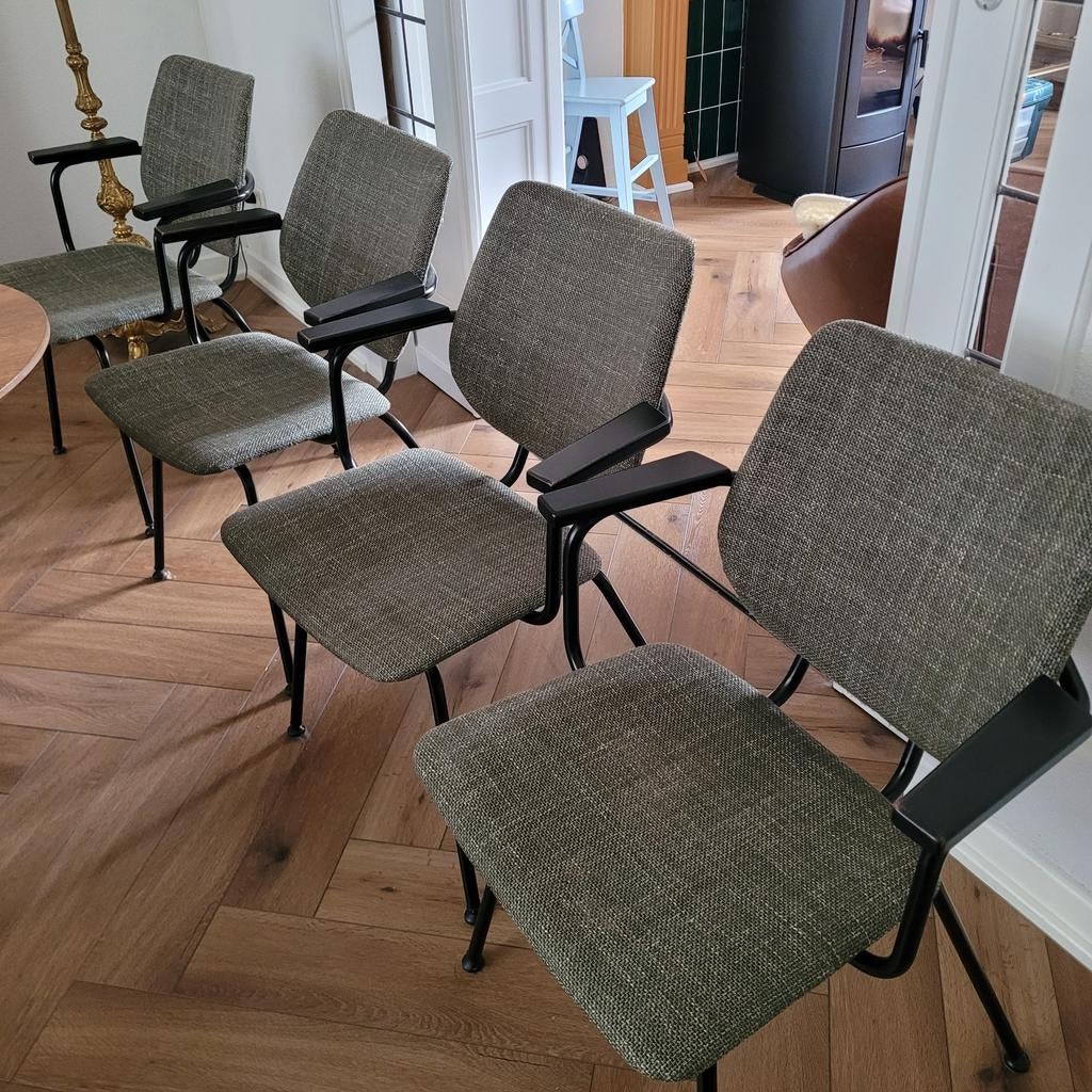4 eetkamer stoelen met groene bekleding, Huis en Inrichting, Stoelen, Ophalen, Overige kleuren