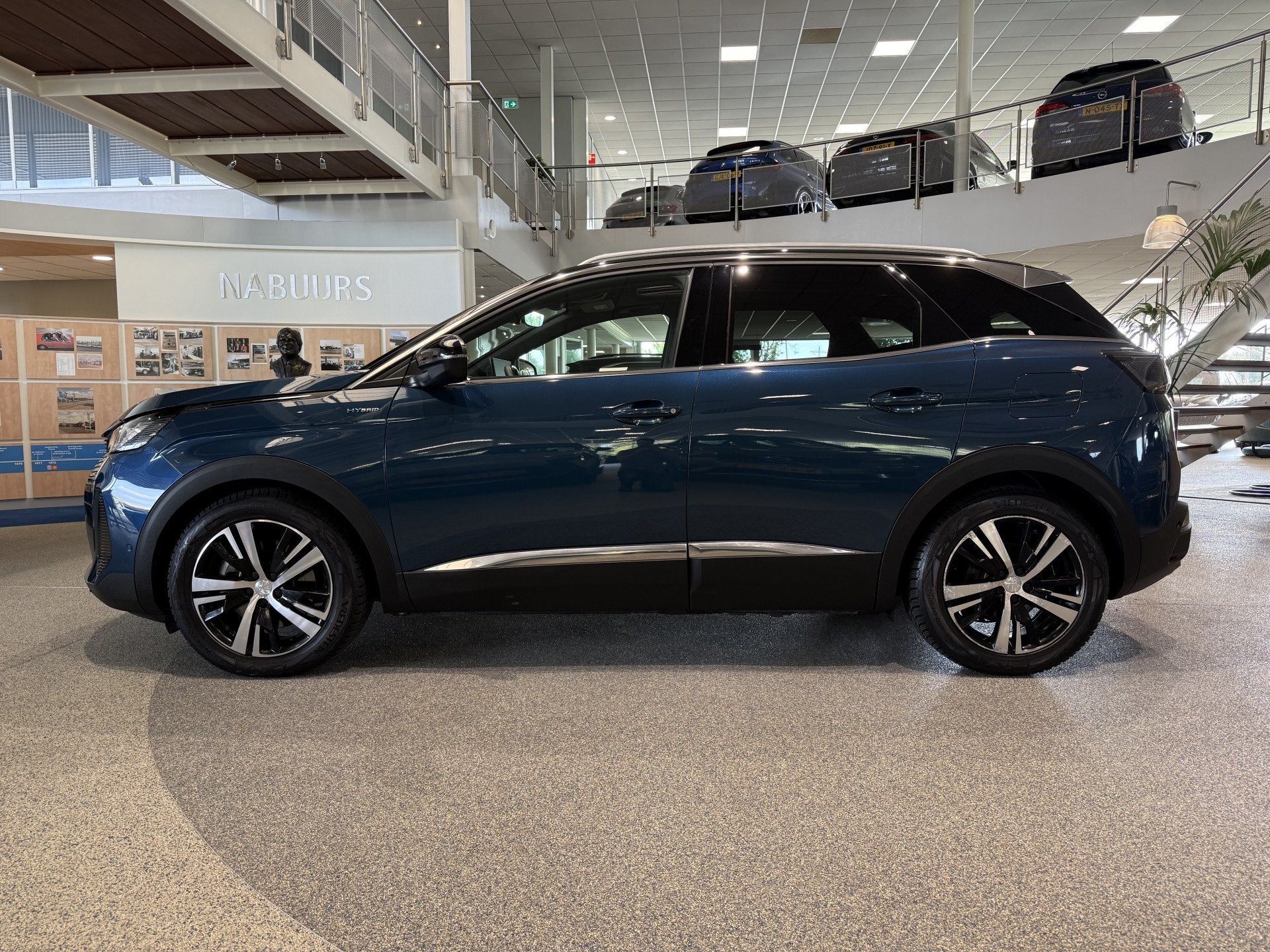 Peugeot 3008 1.6 HYbrid 225pk GT, Pano, Trekhaak, FOCAL audi, 12 maanden, Euro 6, 4 cilinders, Blauw