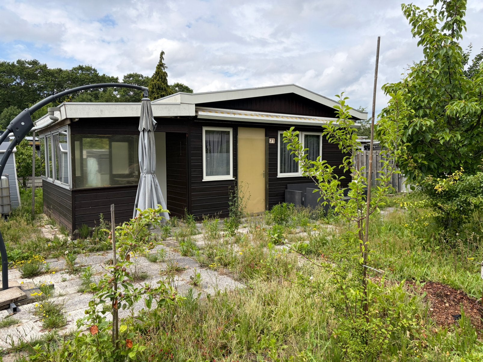 Volkstuin met huisje te koop – VTV Zuiderpark Rotterdam!, In bos, Recreatiepark, Tuin, 1 slaapkamer