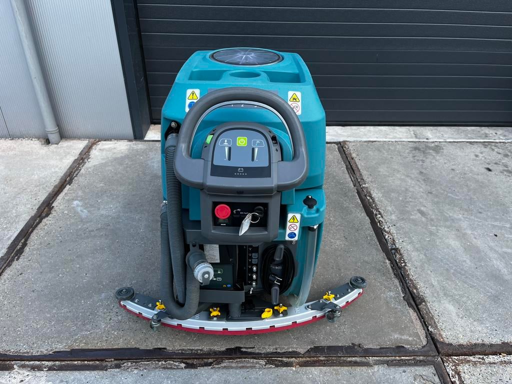 Gereviseerde tennant t500e schrobmachine, Doe-het-zelf en Verbouw, Reinigingsmachines, Ophalen of Verzenden, Zo goed als nieuw