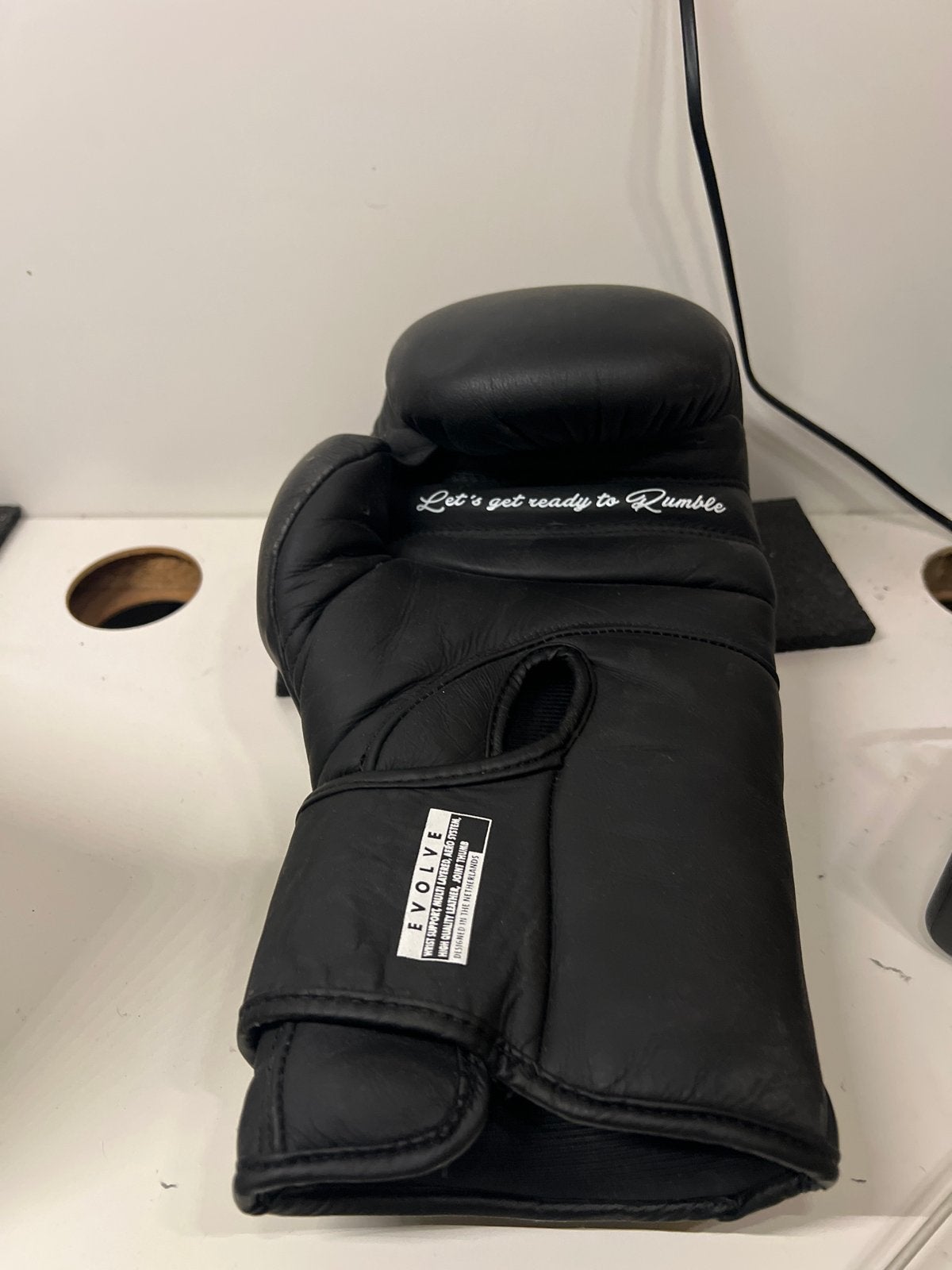 Rumble kickbokshandschoenen 16 oz - Zo goed als nieuw, Ophalen, Zo goed als nieuw, Bokshandschoenen