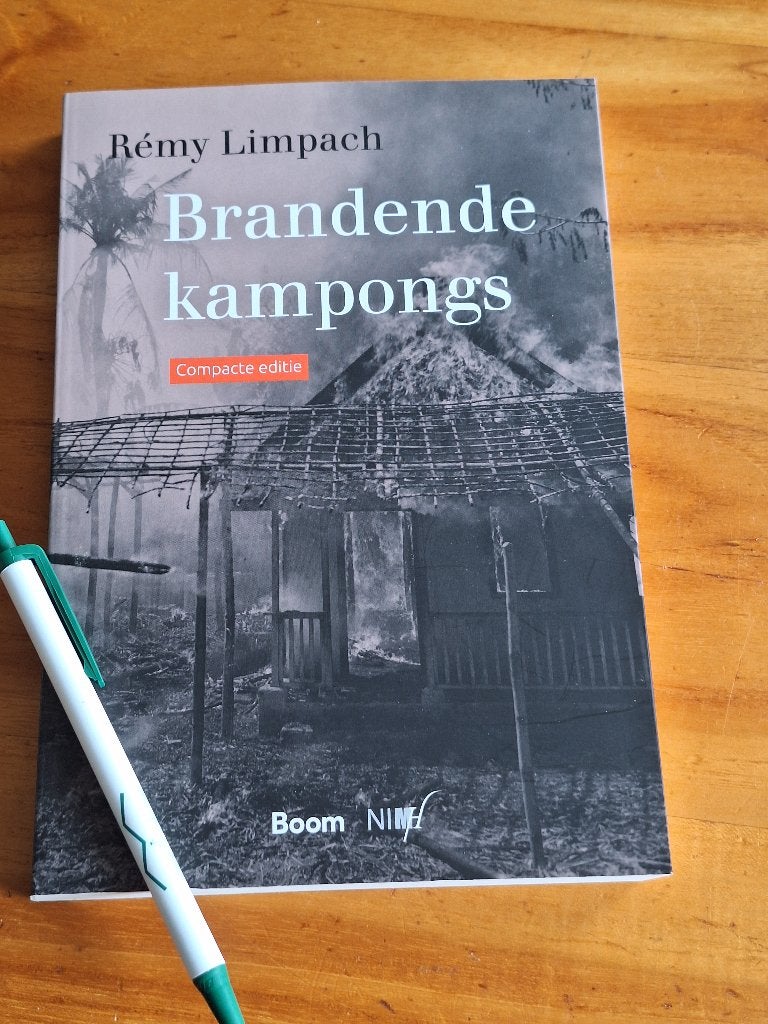 Brandende kampongs (Compacte editie), Ophalen of Verzenden, Tweede Wereldoorlog, Zo goed als nieuw, Overige onderwerpen