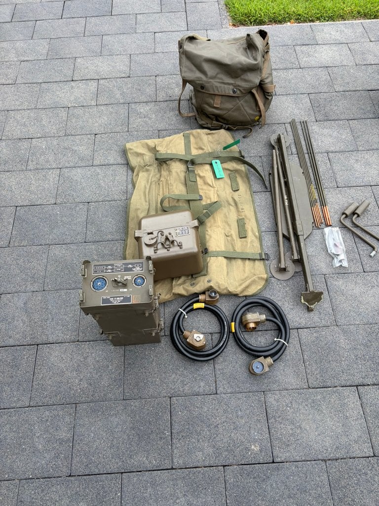 Veldset met handgenerator voor RT 66/67/68 en RT-70, Ophalen, Landmacht, Amerika, Overige typen