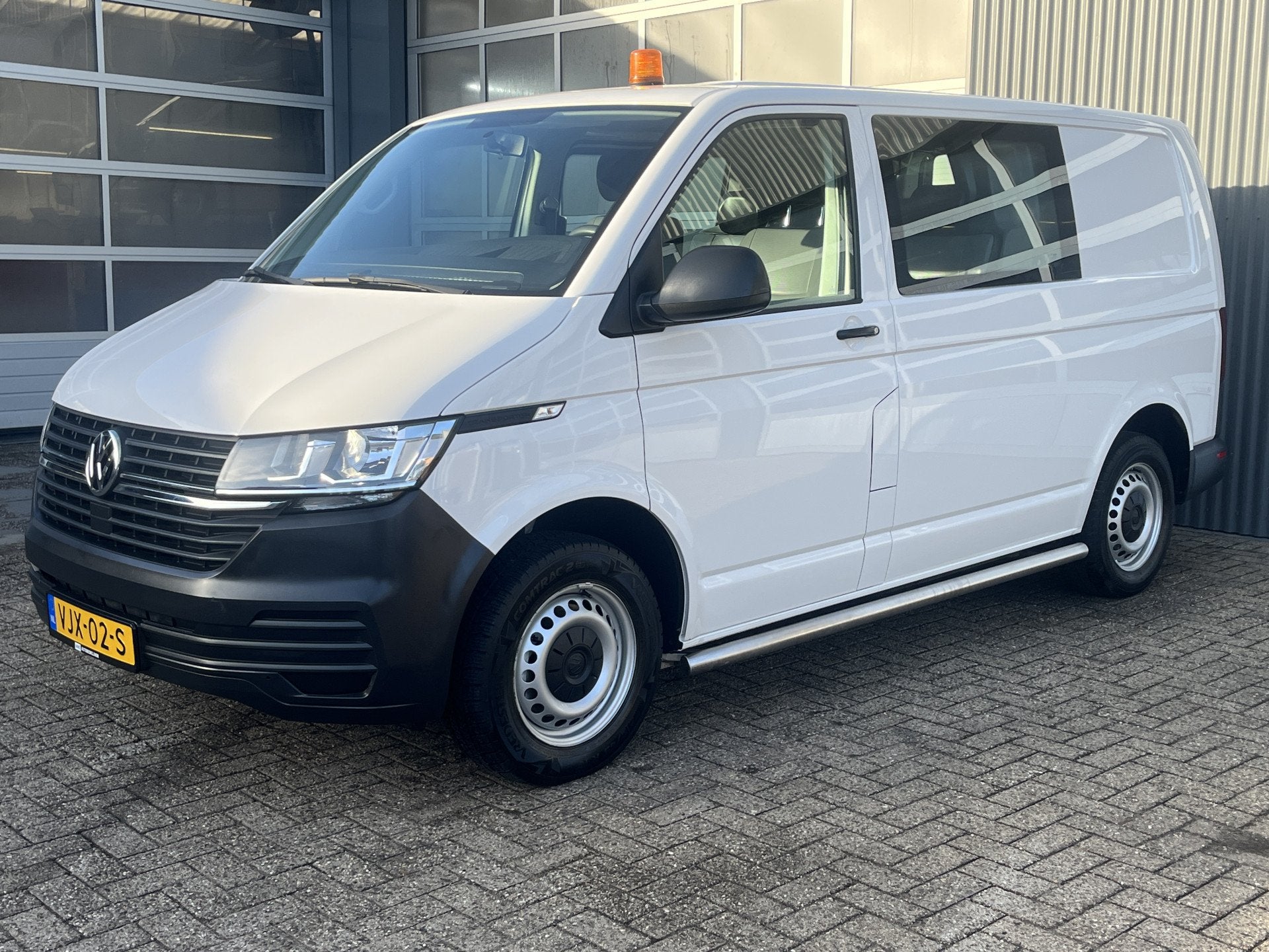 Volkswagen Transporter 2.0 TDI 90pk L1H1 DC Airco Trekhaak 2, Auto's, Gebruikt, 4 cilinders, Volkswagen, Wit