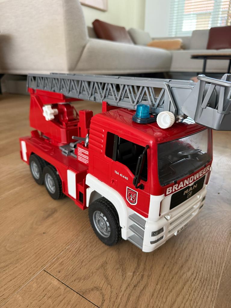 Bruder Brandweerwagen met Uitschuifbare Ladder, Kinderen en Baby's, Speelgoed | Speelgoedvoertuigen, Ophalen, Gebruikt