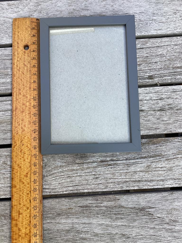 Grijs fotolijstje 16x12 cm, Huis en Inrichting, Woonaccessoires | Lijsten, Ophalen of Verzenden, Gebruikt