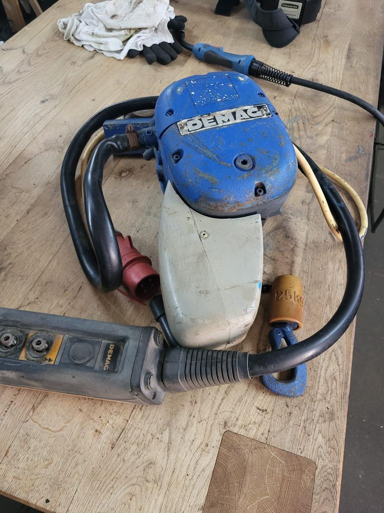 Demac elektrische kettingtakel op krachtstroom, Ophalen of Verzenden, Gebruikt, Elektrisch