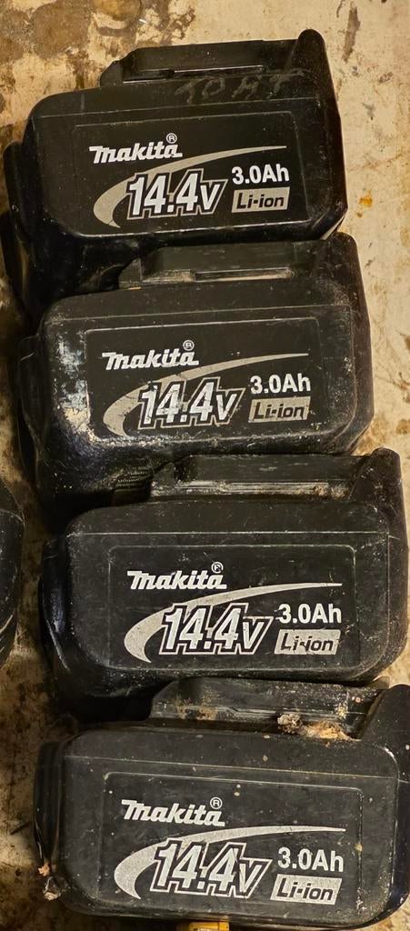 4 x 14.4V Makita batterij accu akku defect kapot, Ophalen of Verzenden, Gebruikt