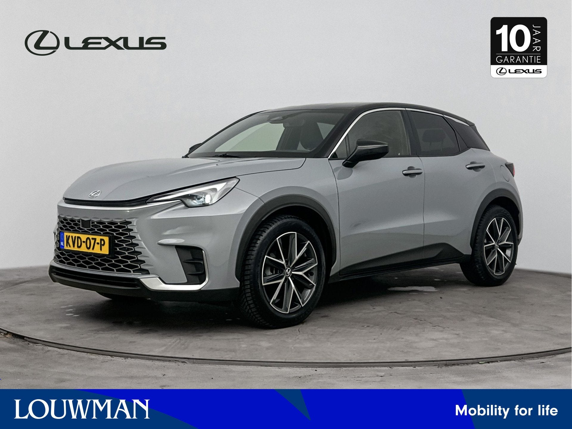 Lexus LBX 1.5 Emotion 2WD | Carplay | Adaptive Cruise | Stoe