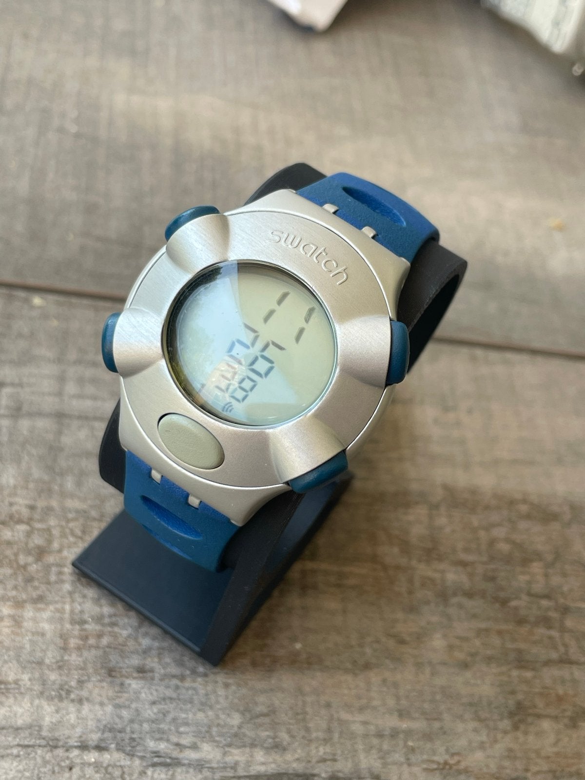 Swatch .beat Aluminium Polshorloge - Blauw/Zilver, Ophalen of Verzenden, Gebruikt