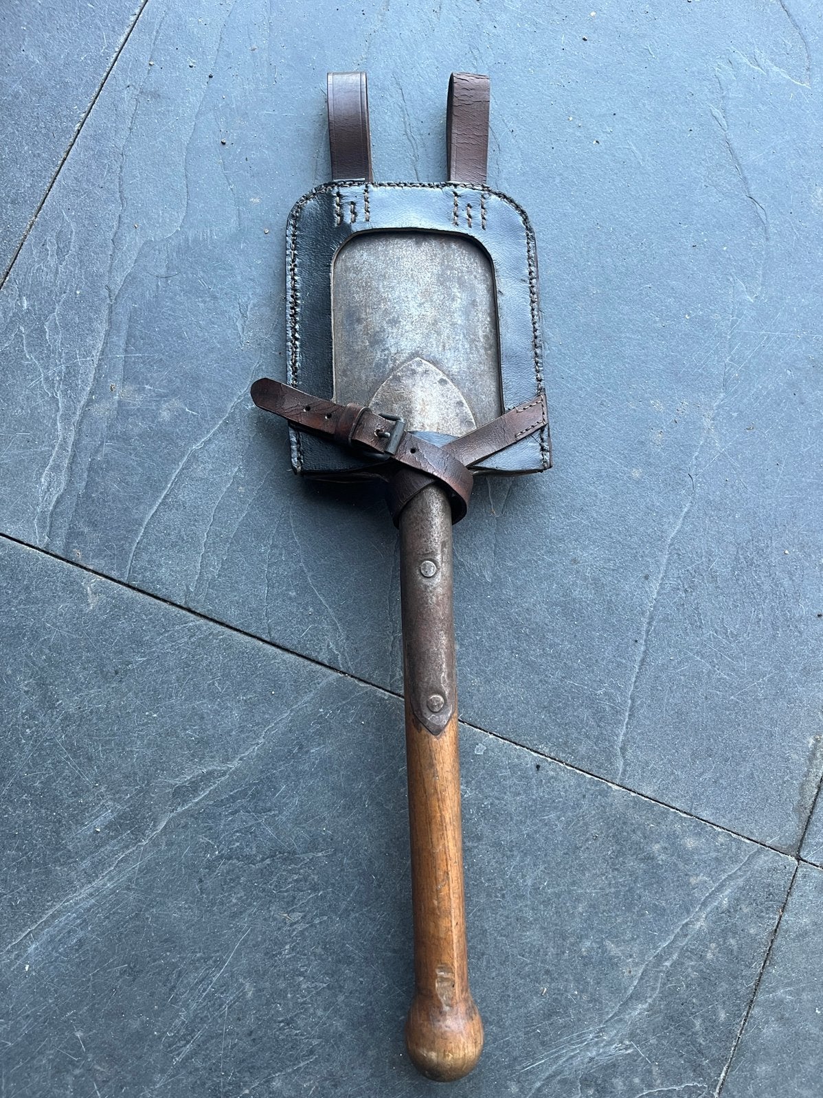 Originele Duitse schep met hoes, Ophalen of Verzenden