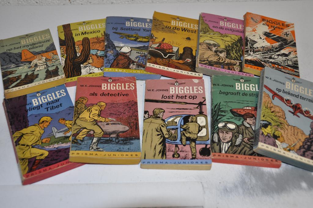 Biggles pockets  Koopje !, Boeken, Avontuur en Actie, Gelezen, Ophalen of Verzenden