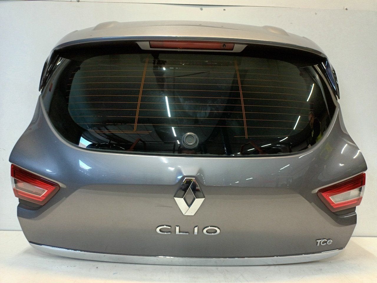 Achterklep Renault Clio, Auto-onderdelen, Carrosserie en Plaatwerk, Onderdelen@venauto.nl, Van der Ven Autorecycling B.V., Gebruikt