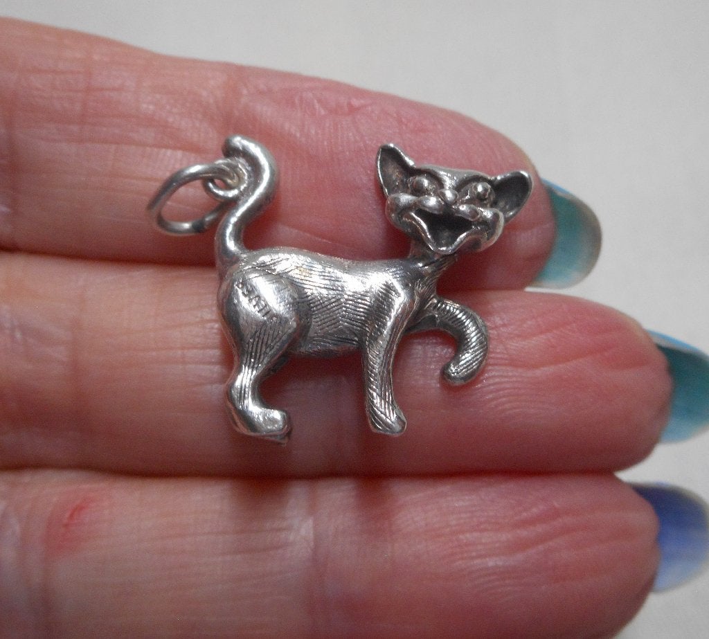 Zilveren massieve vintage hanger poes nr.1018
