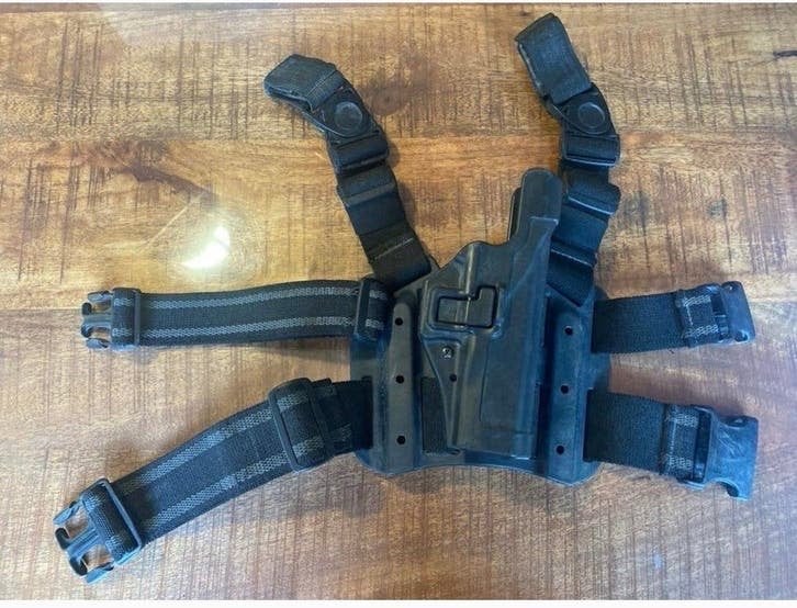 Blackhawk SERPA CQC Level 2 dropleg holster Glock 17/22, Ophalen of Verzenden, Overige soorten, Amerika, Overige typen