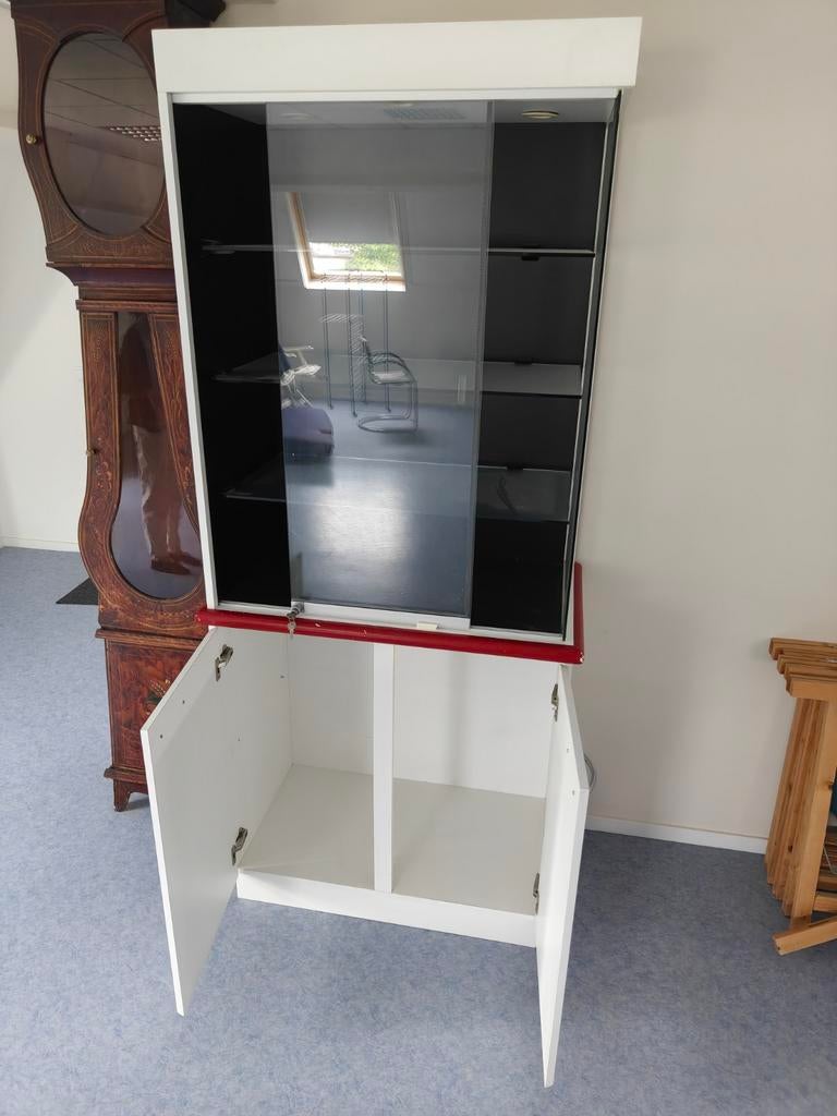 Witte vitrinekast met glazen deuren en spotjes, Ophalen, 200 cm of meer, 50 tot 100 cm, Glas