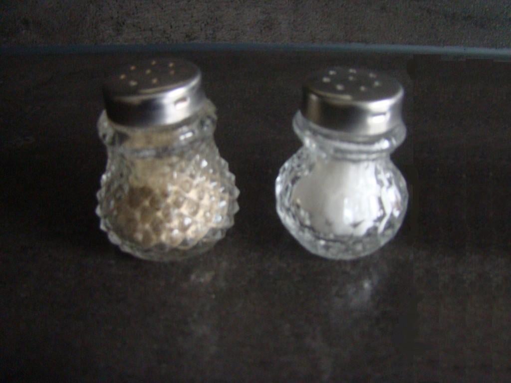 peper en zout strooier glas mini, Ophalen of Verzenden, Gebruikt, Glas