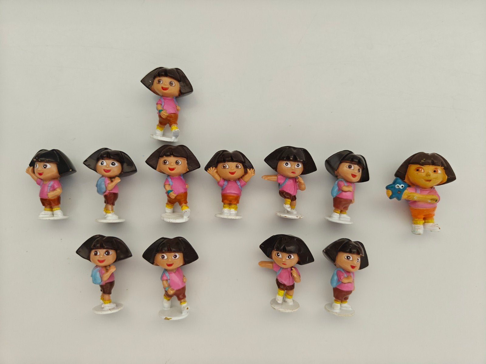 12 Dora the Explorer figuurtjes - 3,5 cm - 2005 Viacom, Ophalen of Verzenden, Gebruikt