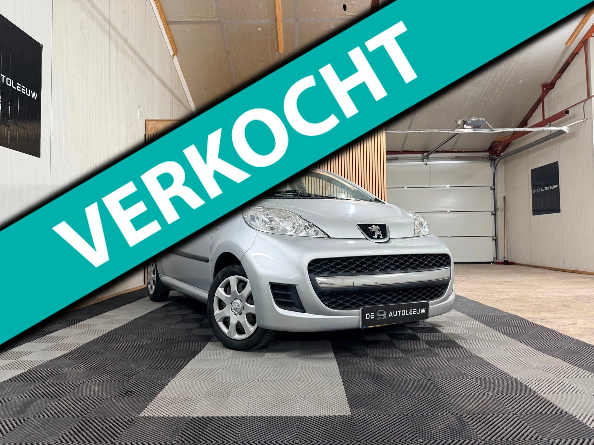 Peugeot 107 1.0-12V Sublime |Airco|NIEUW KOPPELING|NAP|APK 2, Auto's, Peugeot, Voorwielaandrijving, Stof, Gebruikt, Zwart