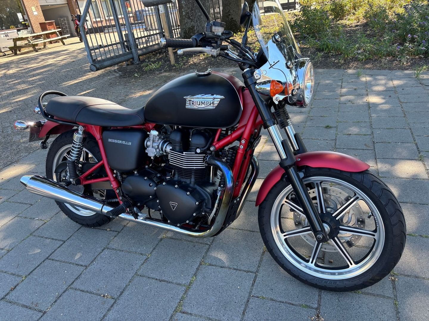 TRIUMPH BONNEVILLE TWIN T 100 865 T100 2014 Perfecte staat, 2 cilinders, Chopper, Bedrijf, Onbekend