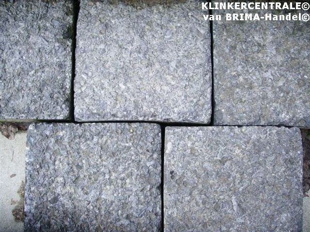 1.000m2 zwart antrac.koperslaktegels/keien 20x20 en klinkers, Tuin en Terras, Bij dit gebruikte product niet meer te achterhalen.