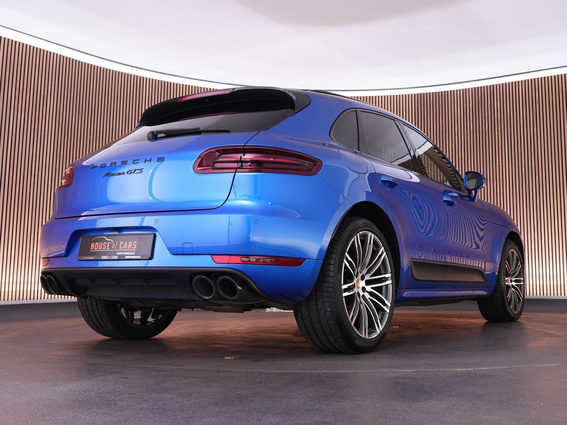 Foto 27 van Porsche Macan 3.0 GTS |panoramadak|luchtvering|PASM|sportuit